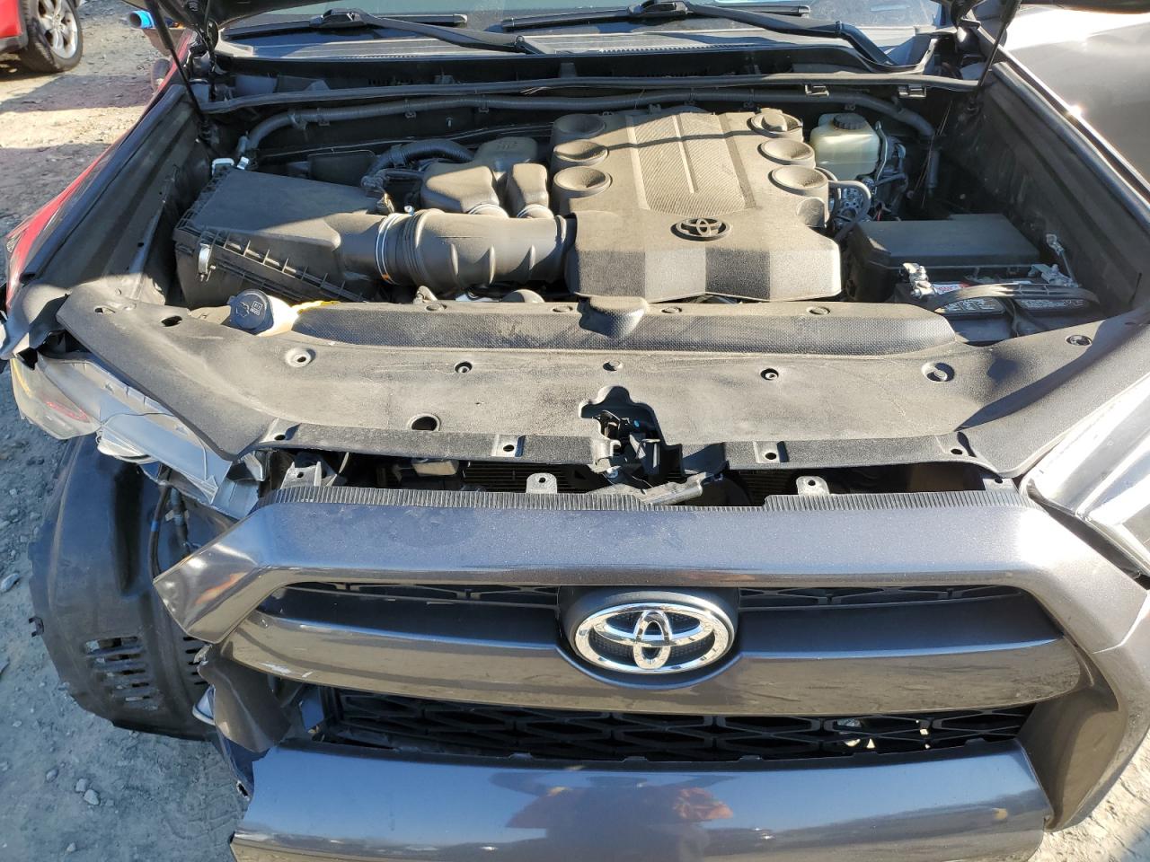 2017 Toyota 4Runner - Image 12