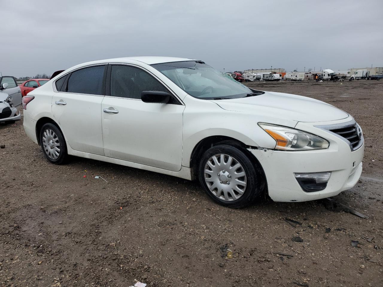2014 Nissan Altima - Image 4