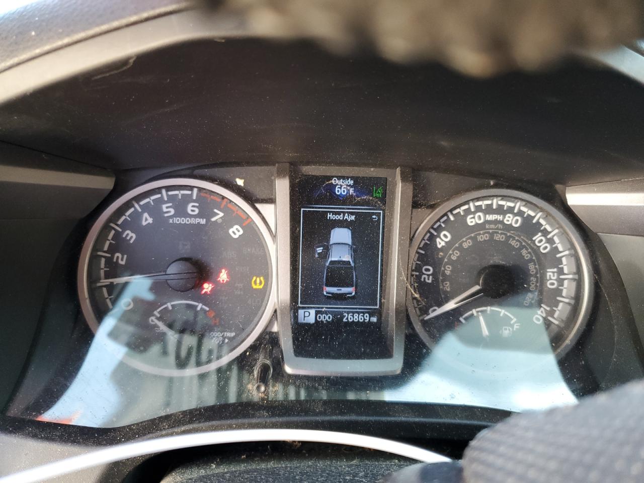 2019 Toyota Tacoma - Image 9