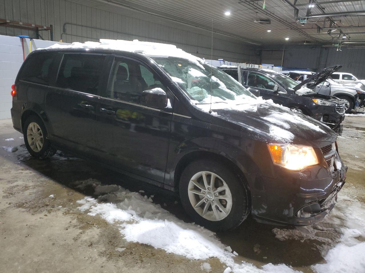 2020 Dodge Caravan - Image 4
