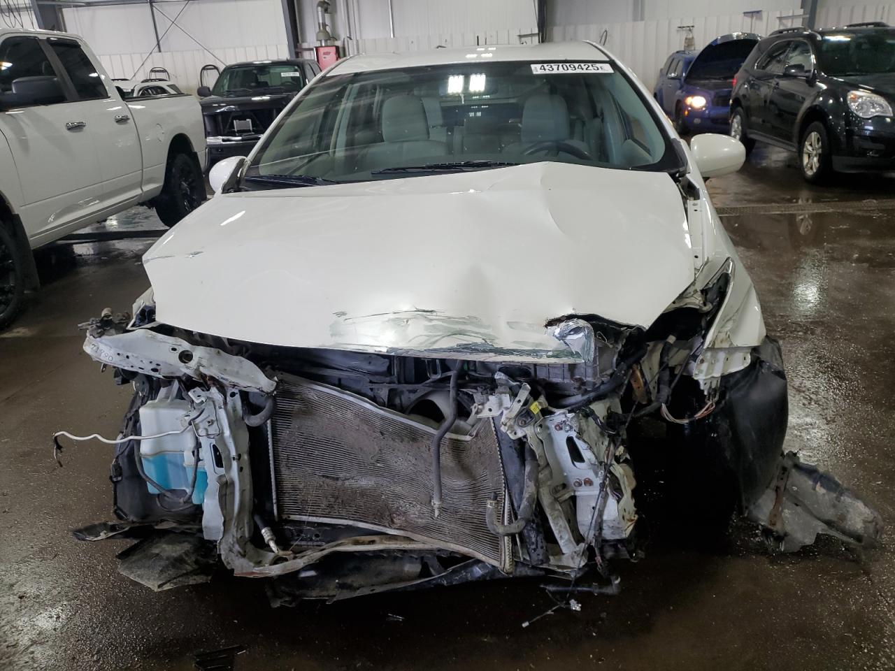2013 Toyota Prius - Image 5