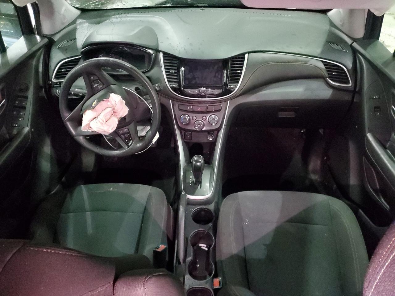 2020 Chevrolet Trax - Image 8