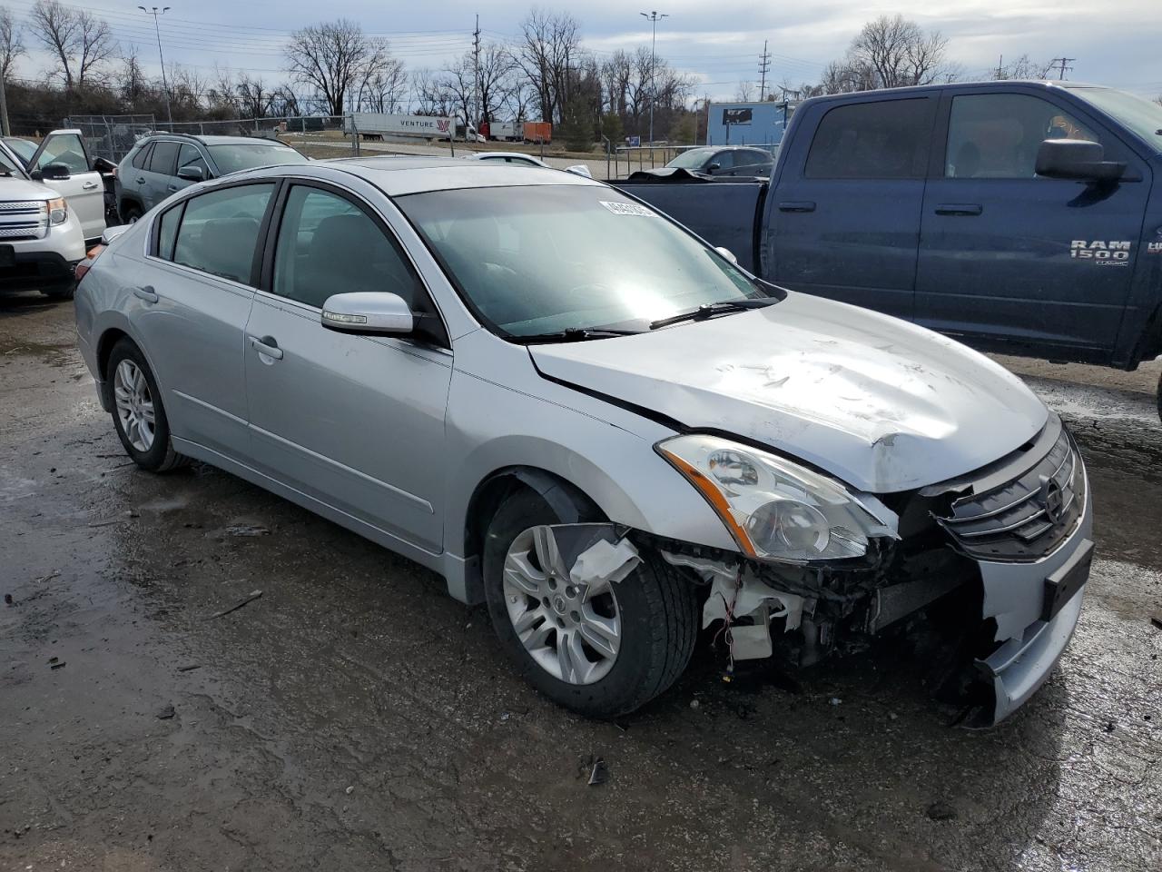 2010 Nissan Altima - Image 4