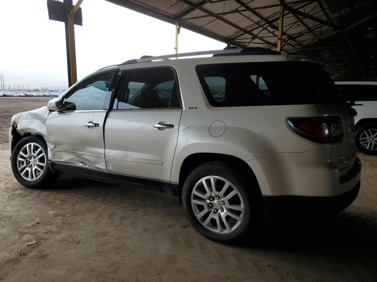 2015 GMC Acadia - Image 2