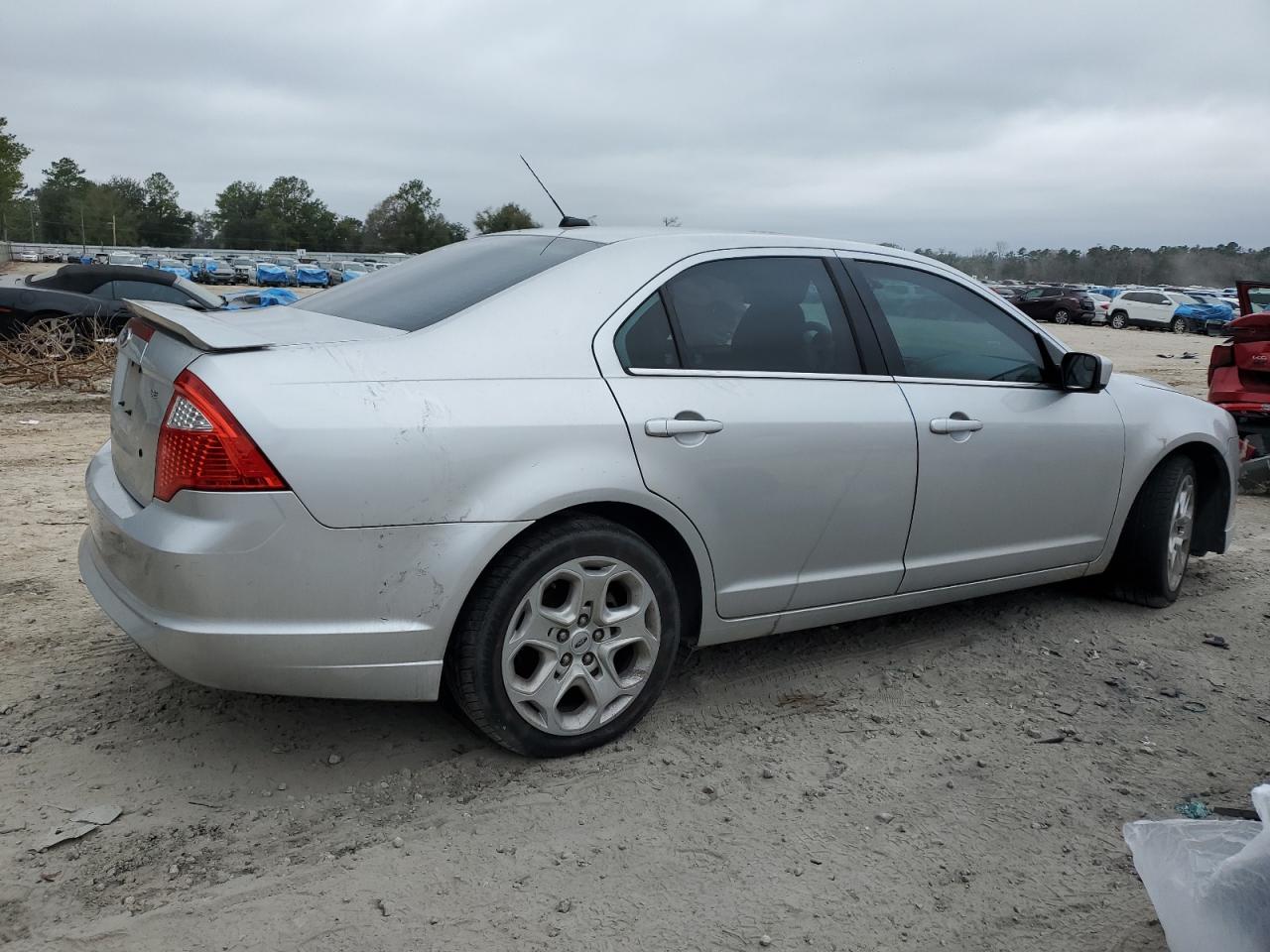 2011 Ford Fusion - Image 3