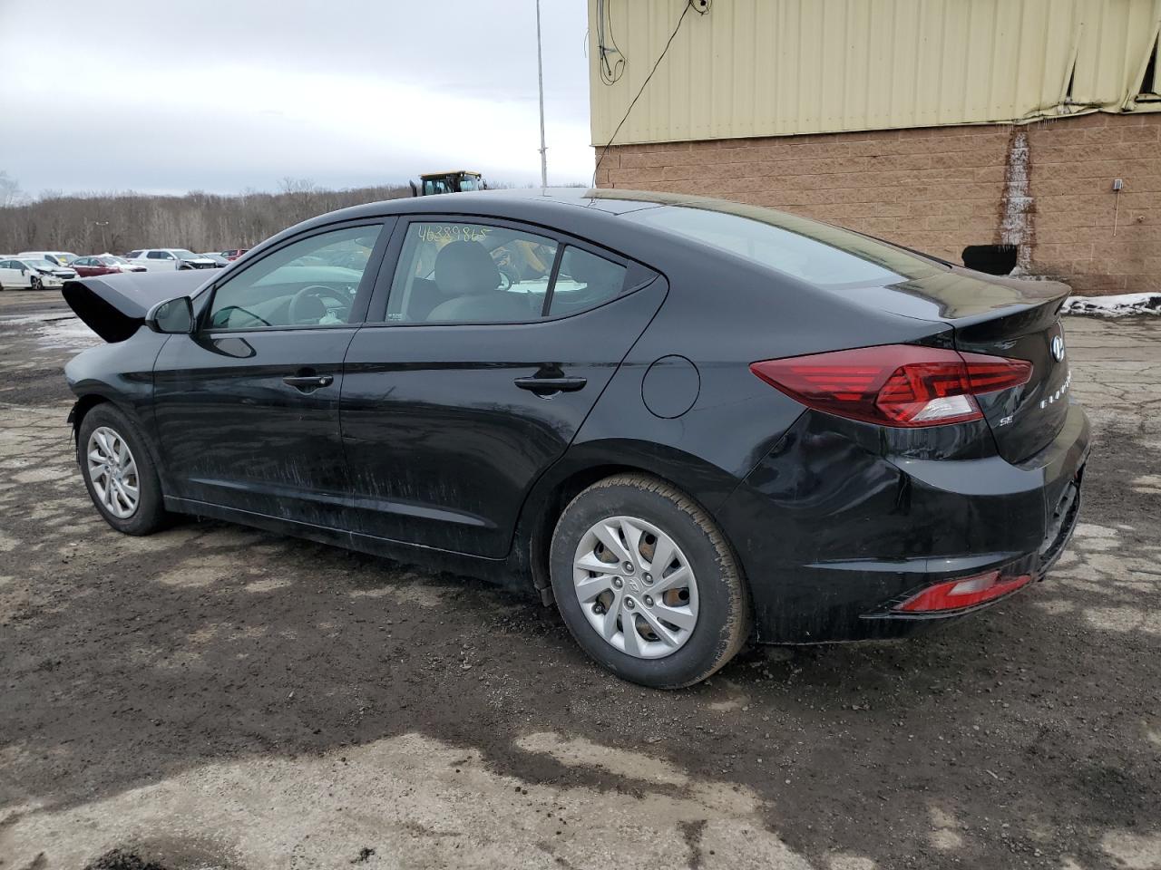 2019 Hyundai Elantra - Image 2