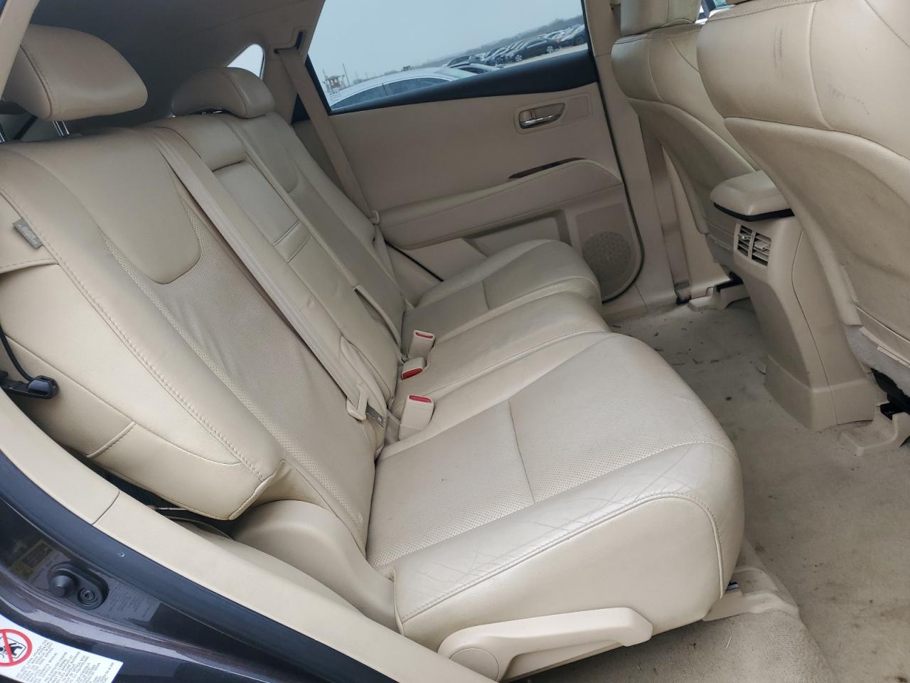 2010 Lexus RX - Image 11