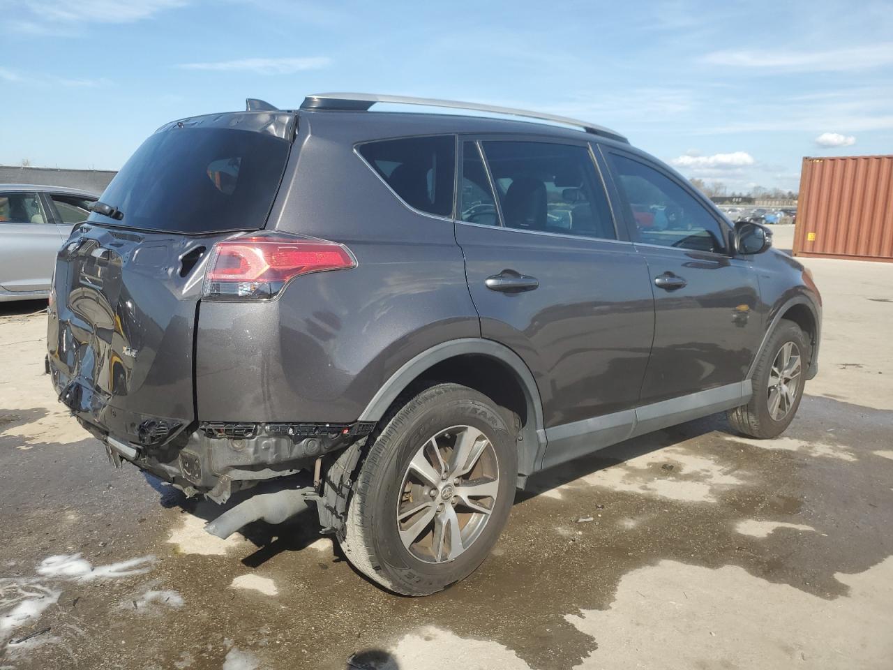 2016 Toyota RAV 4 - Image 3