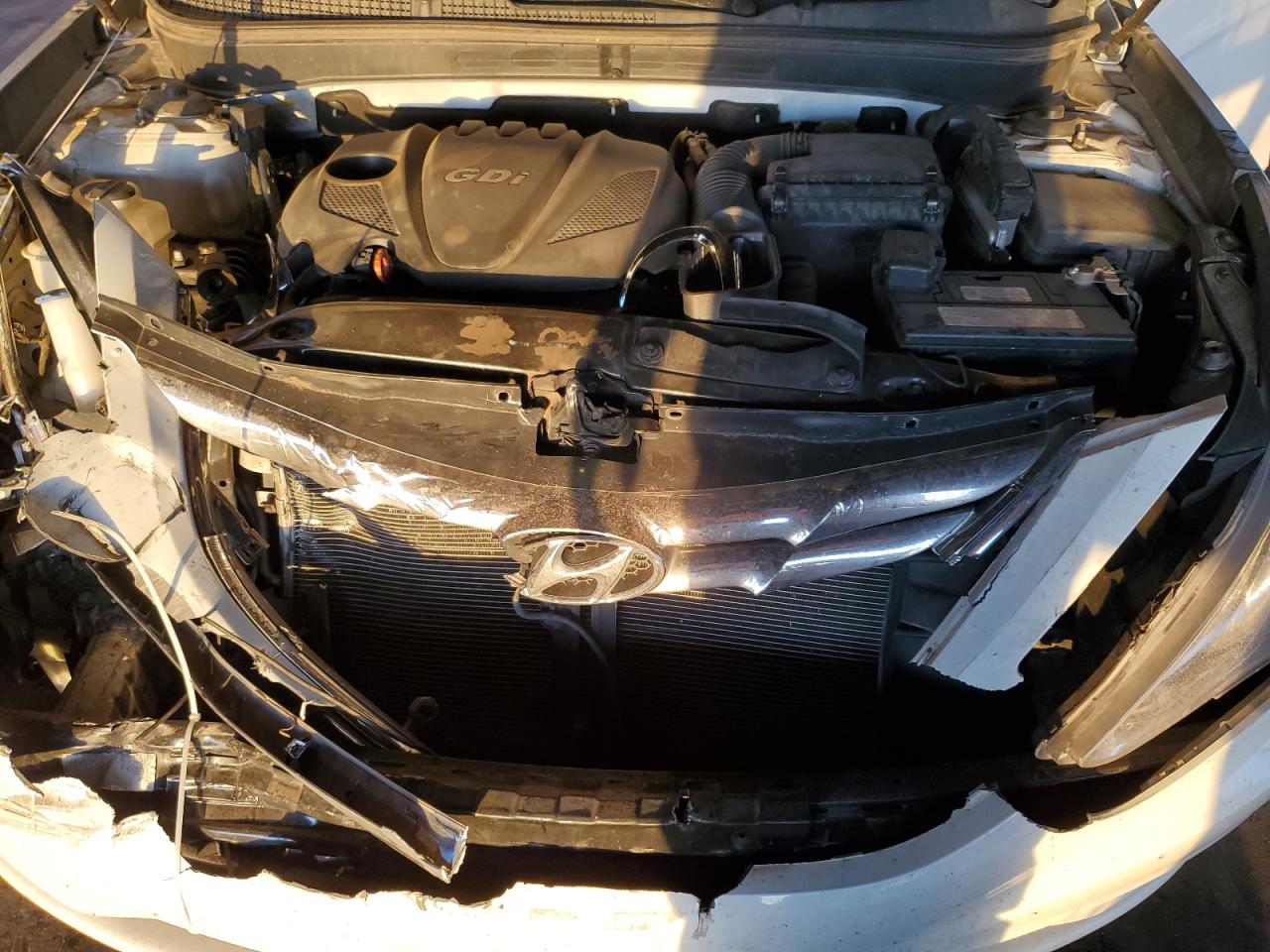 2013 Hyundai Sonata - Image 11
