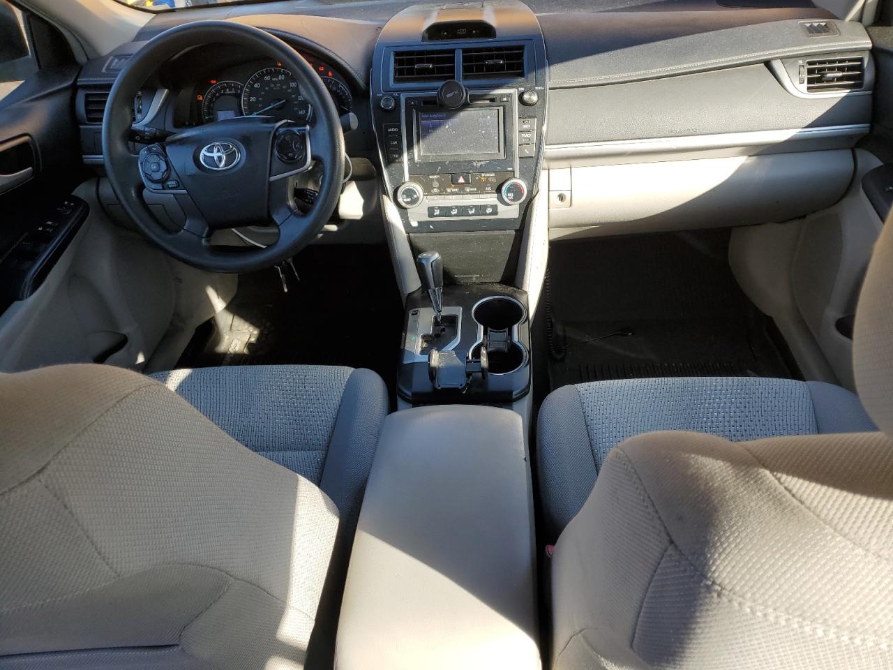 2014 Toyota Camry - Image 8