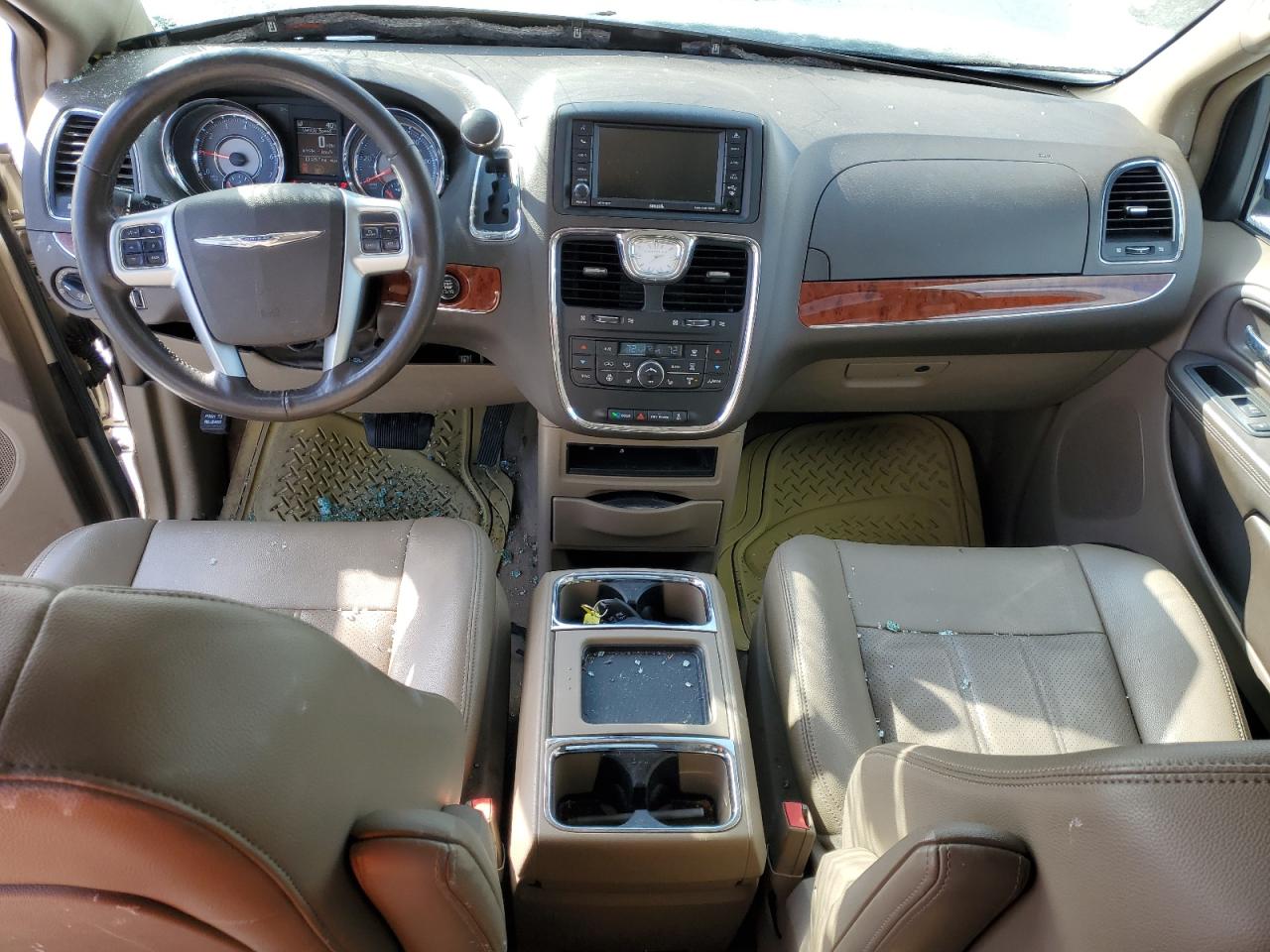 2012 Chrysler Town & Country - Image 8