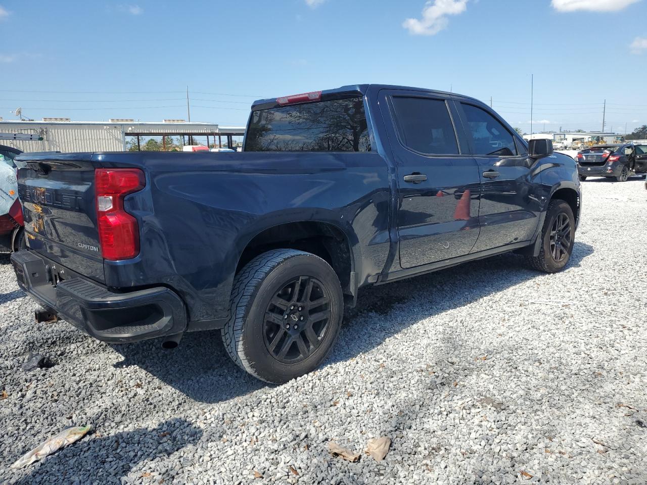 2022 Chevrolet Silverado - Image 3