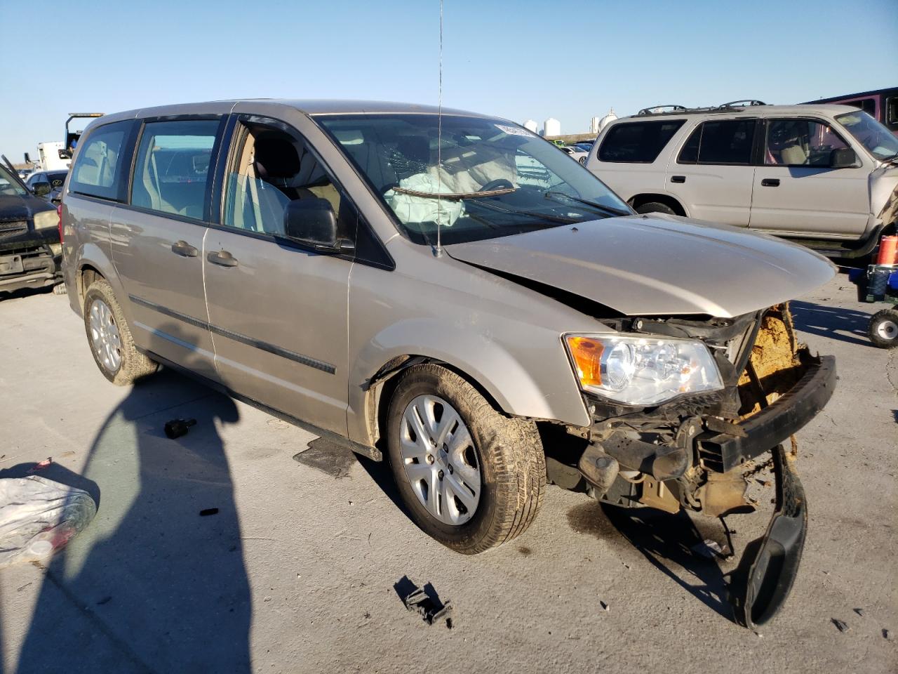 2015 Dodge Caravan - Image 4