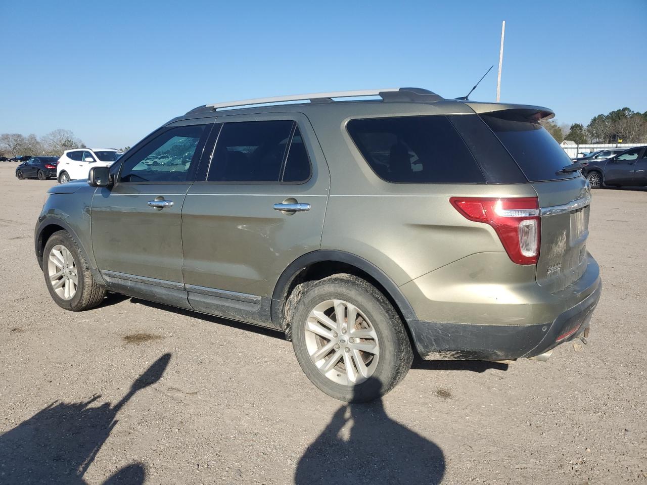 2013 Ford Explorer - Image 2