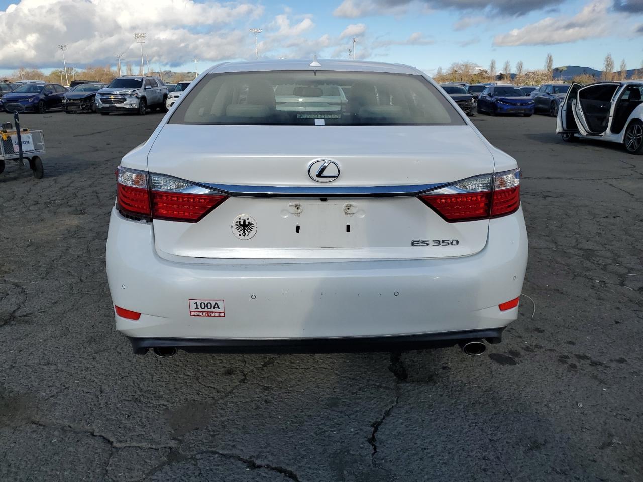 2013 Lexus ES - Image 6