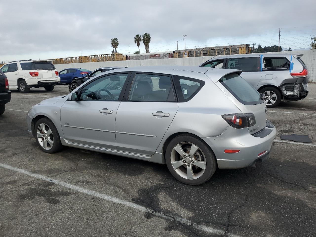 2005 Mazda 3 - Image 2