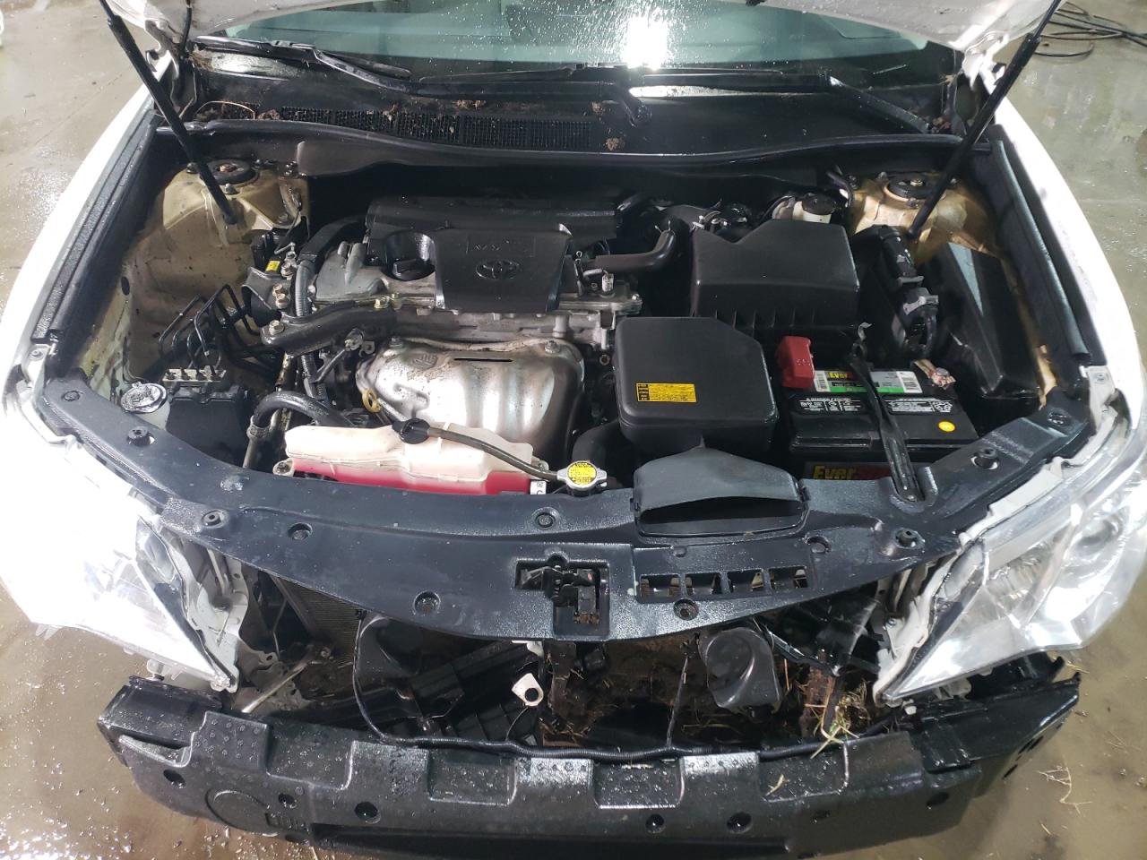2014 Toyota Camry - Image 11