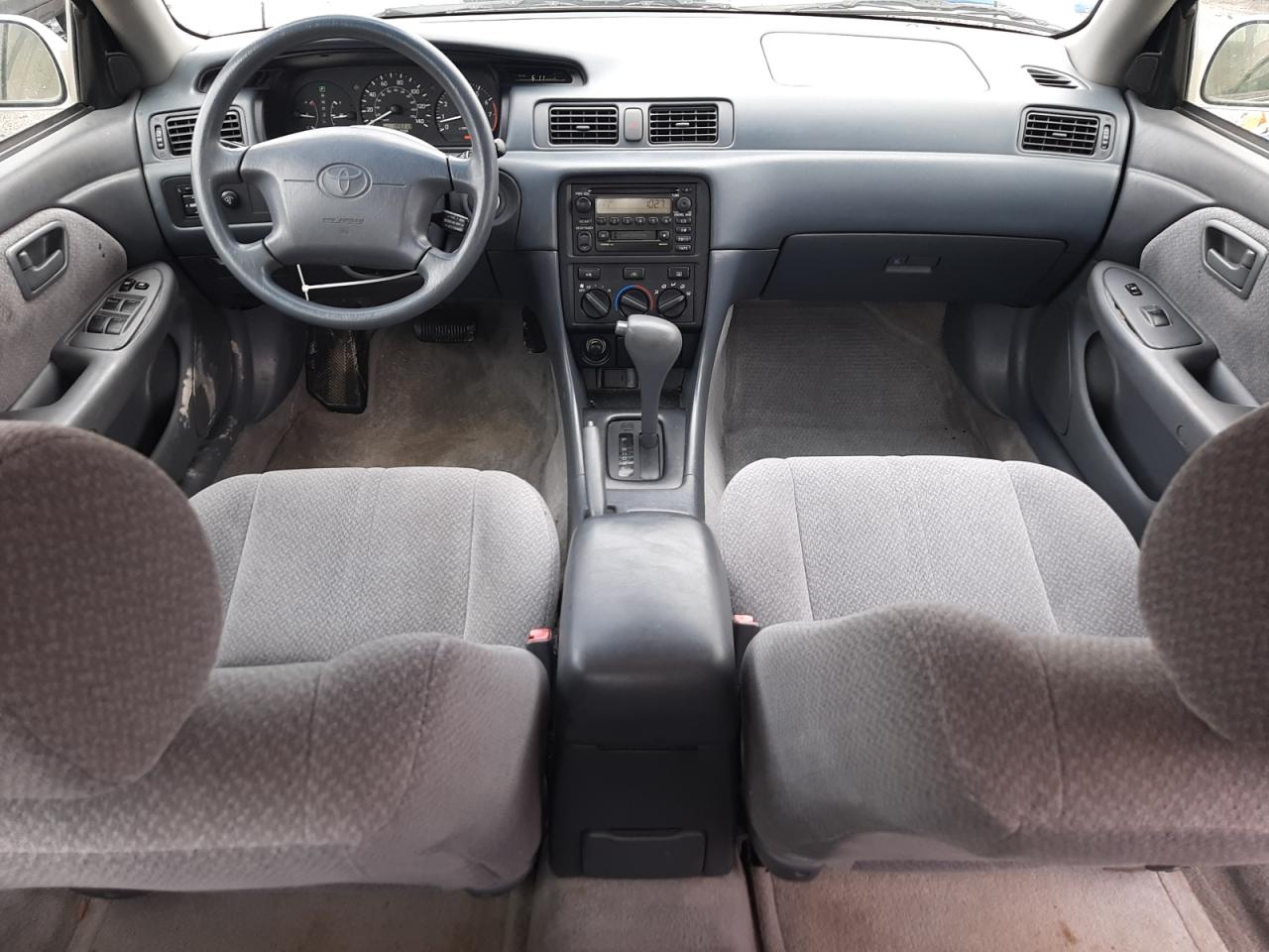 2000 Toyota Camry - Image 8