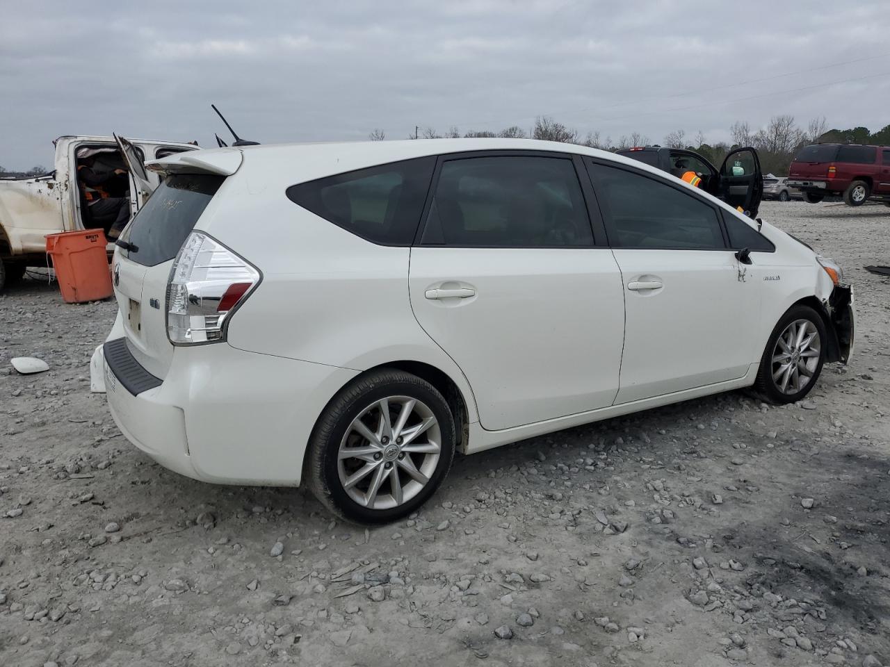 2014 Toyota Prius - Image 3