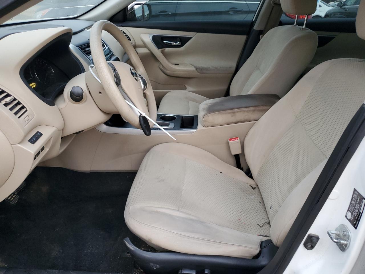 2015 Nissan Altima - Image 7