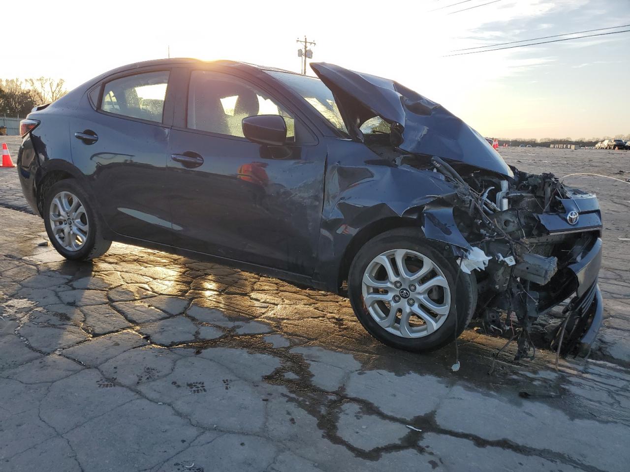 2018 Toyota Yaris - Image 4
