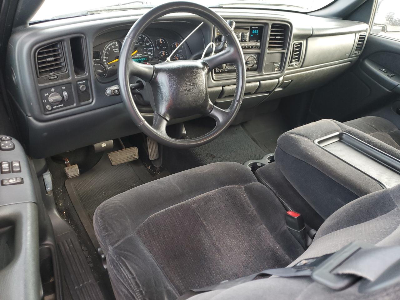 2001 Chevrolet Silverado - Image 8