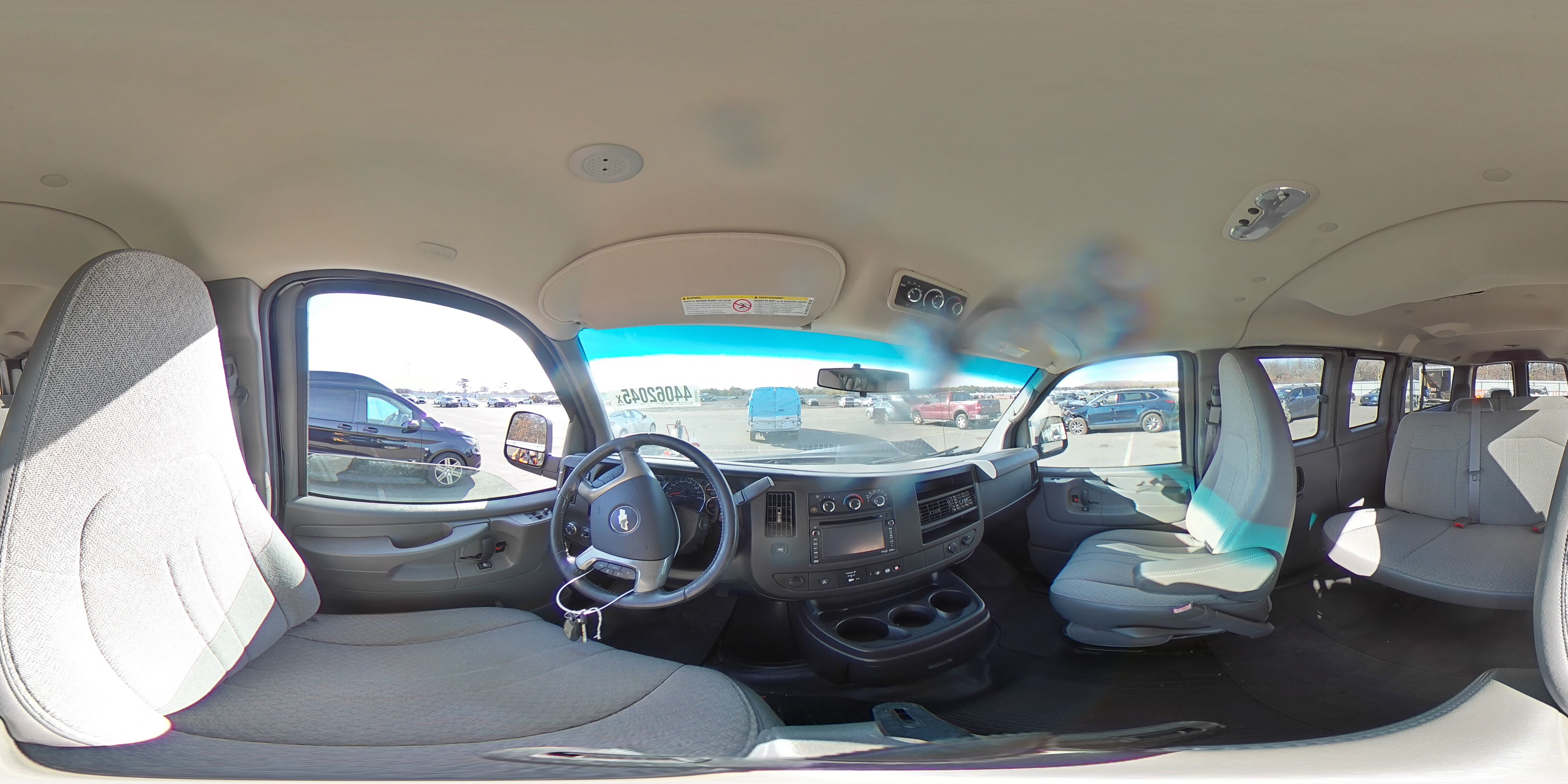 2013 Chevrolet Express - Image 13