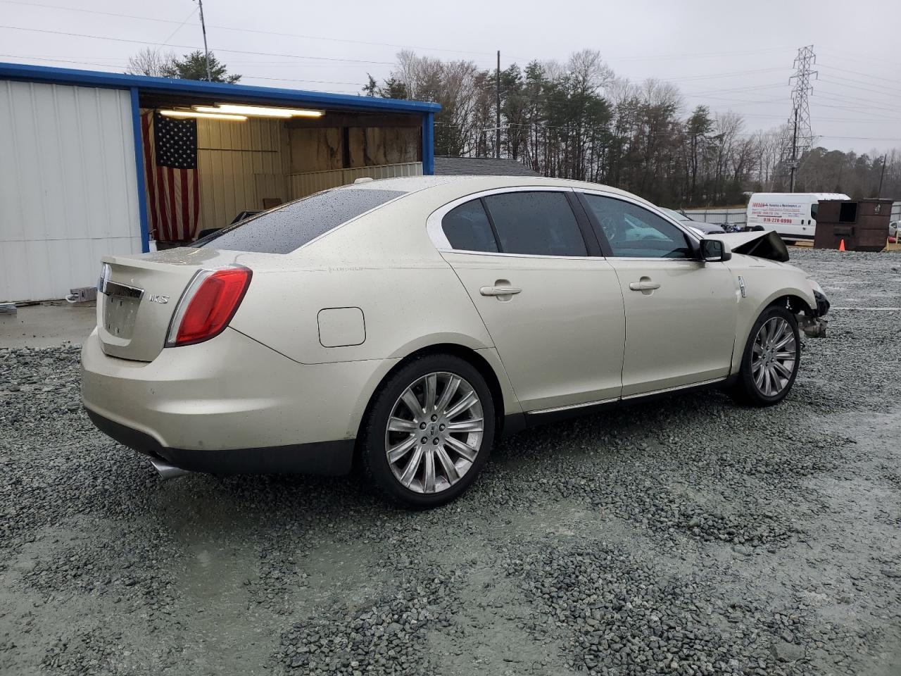 2011 Lincoln MKS - Image 3