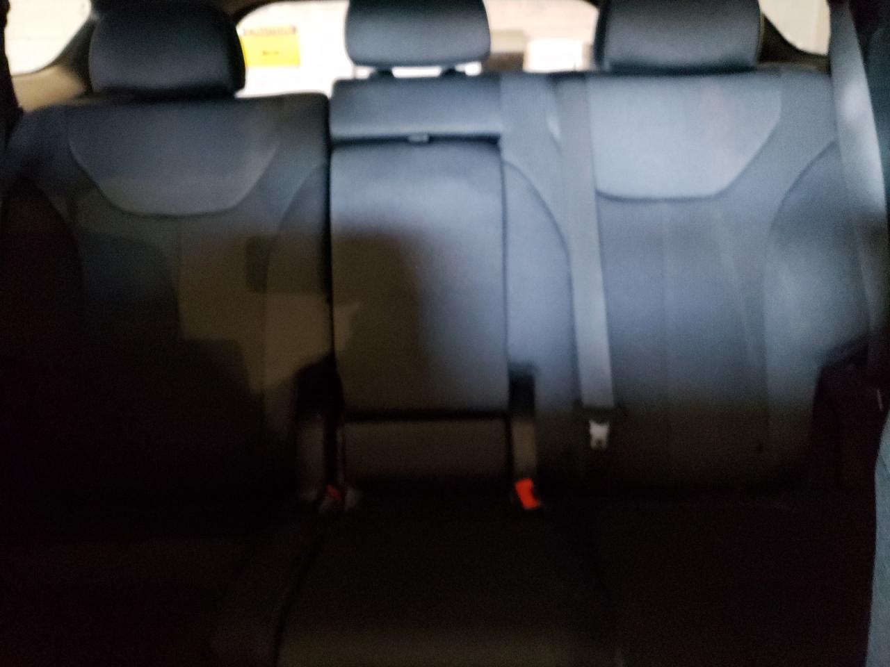 2021 Hyundai Santa Fe - Image 10