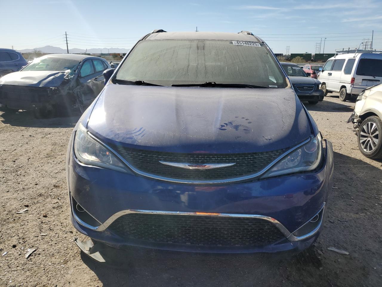 2020 Chrysler Pacifica - Image 5