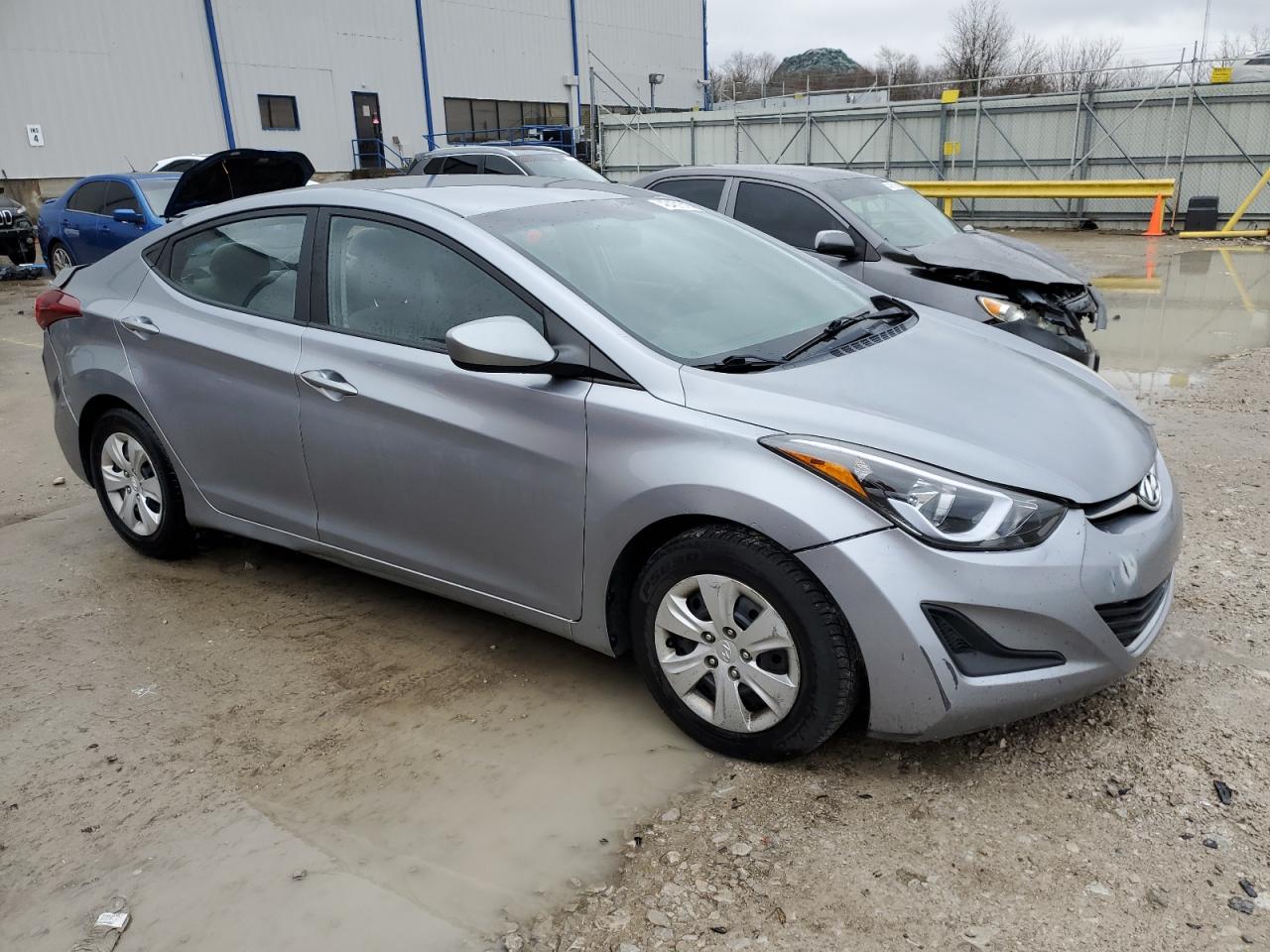 2016 Hyundai Elantra - Image 4