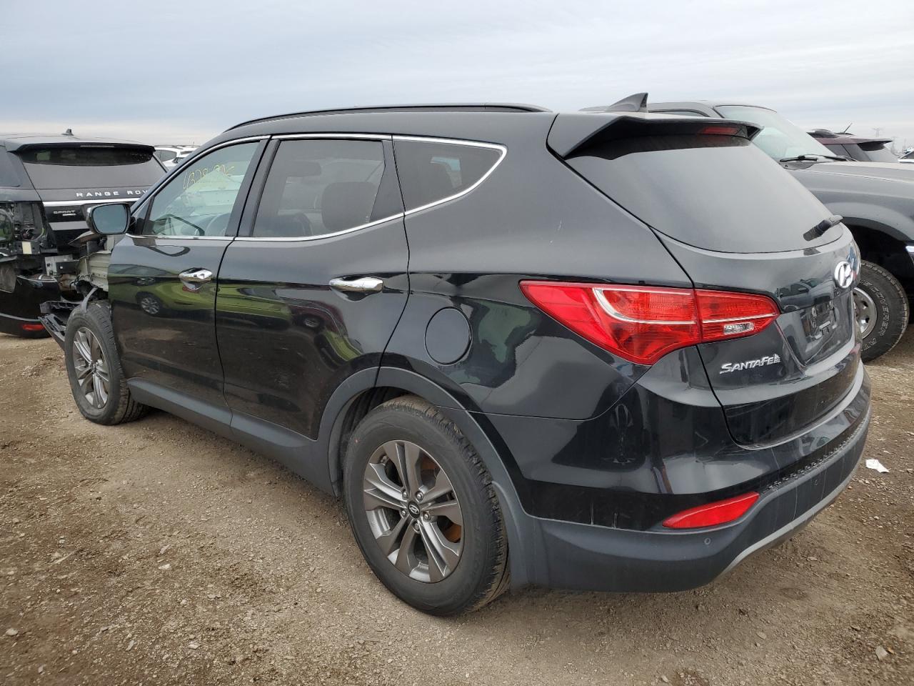 2016 Hyundai Santa Fe - Image 2