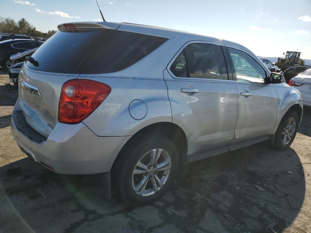 2011 Chevrolet Equinox - Image 3