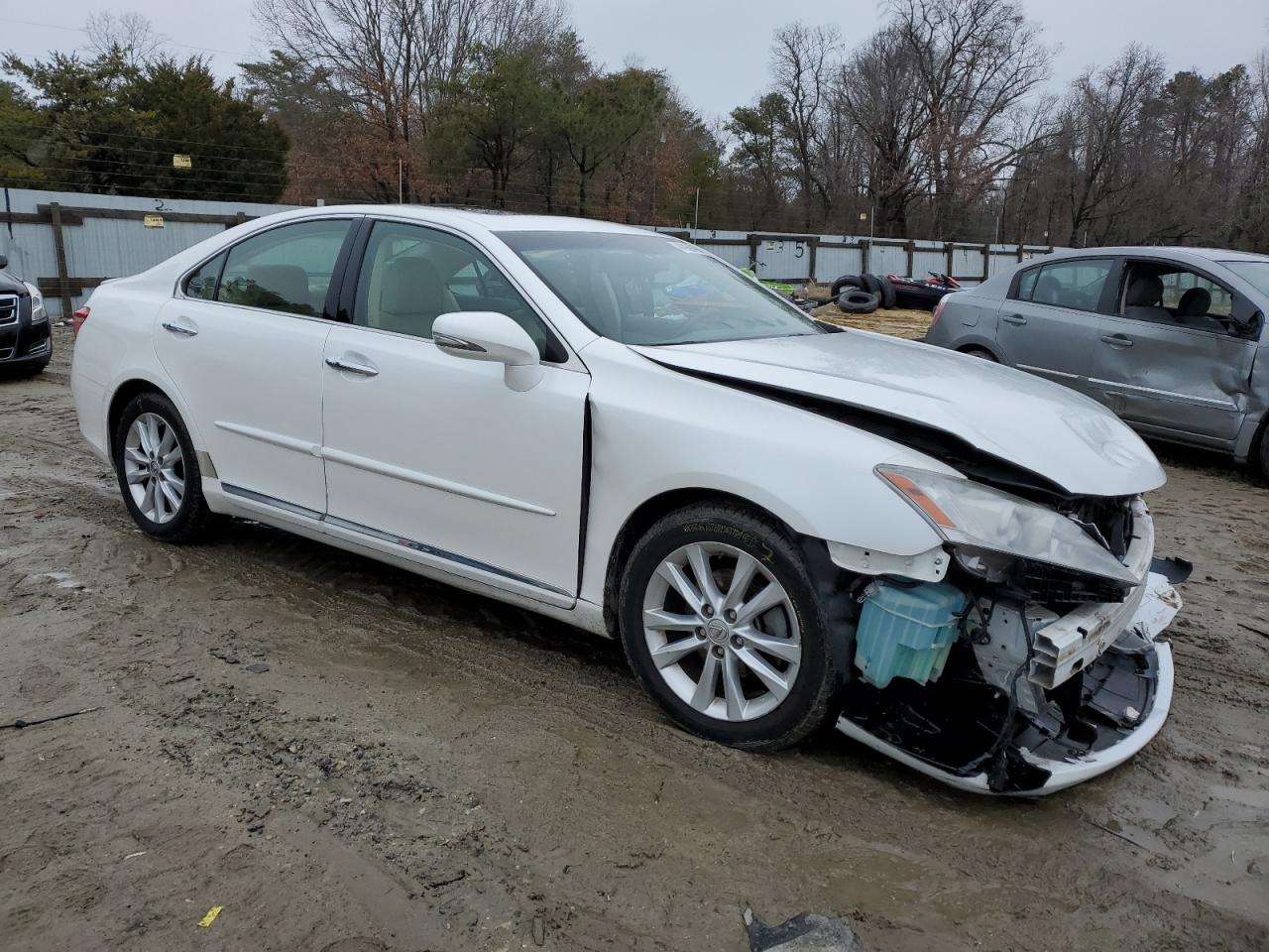 2011 Lexus ES - Image 4