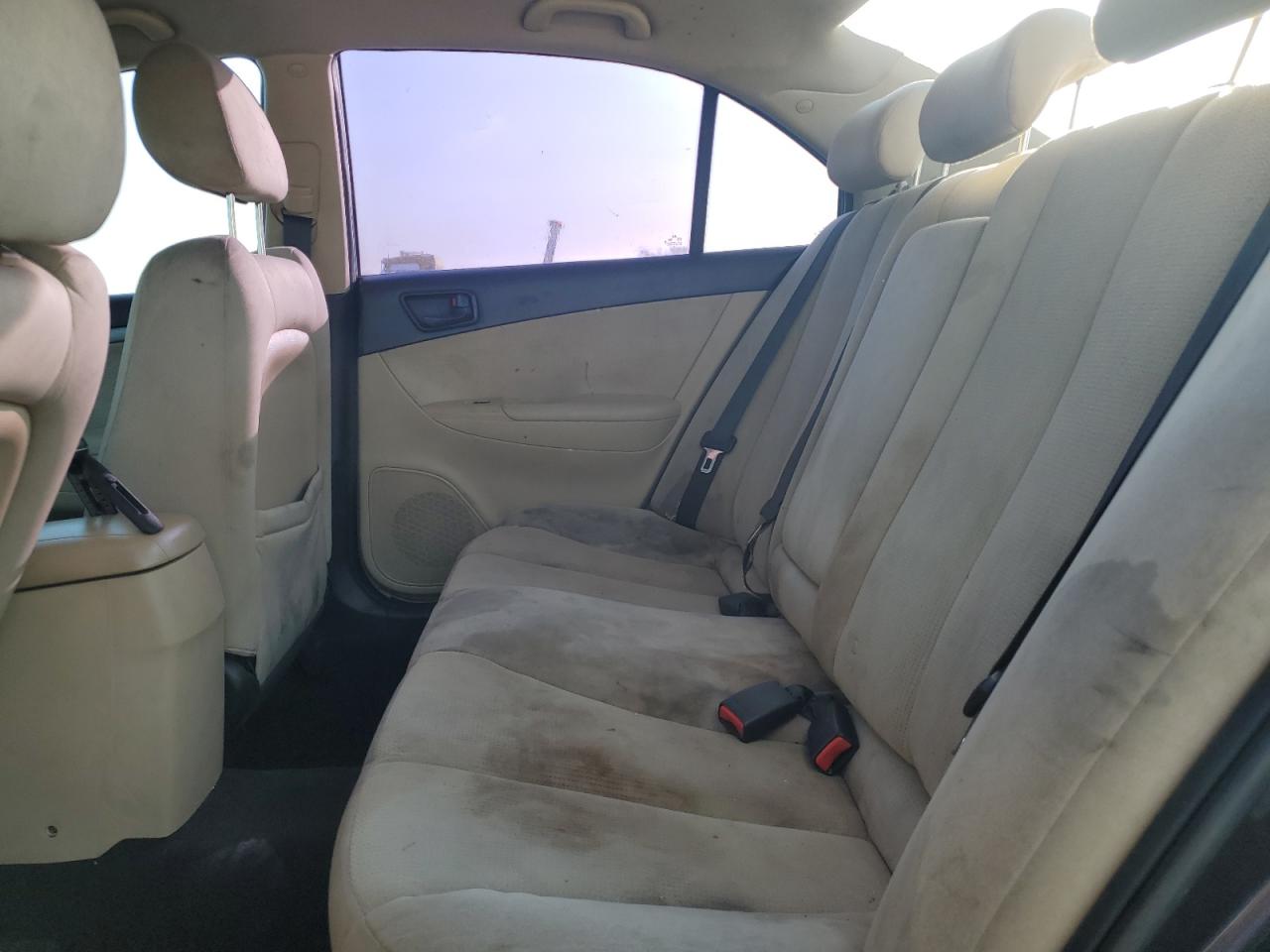 2009 Hyundai Sonata - Image 10