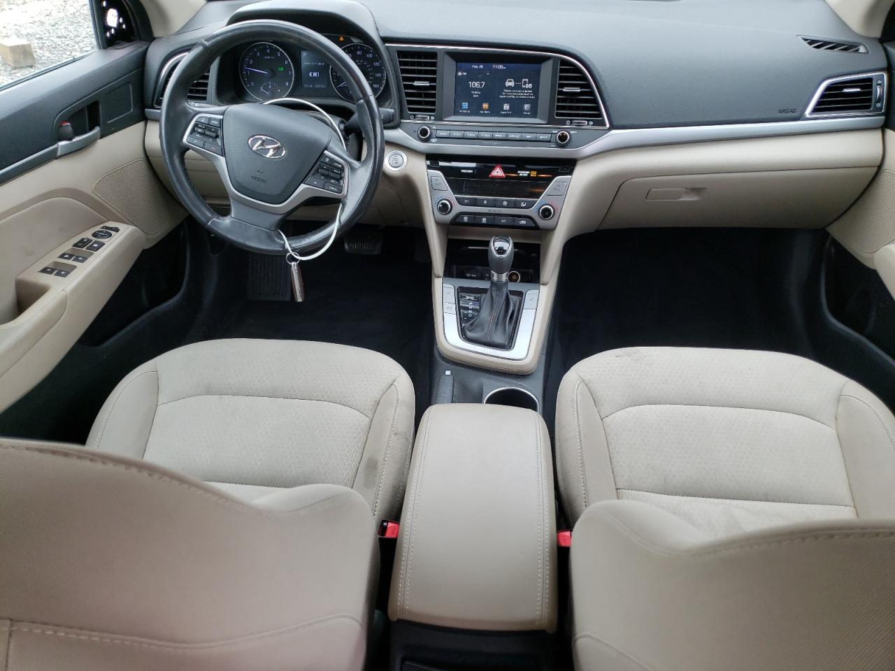 2017 Hyundai Elantra - Image 8