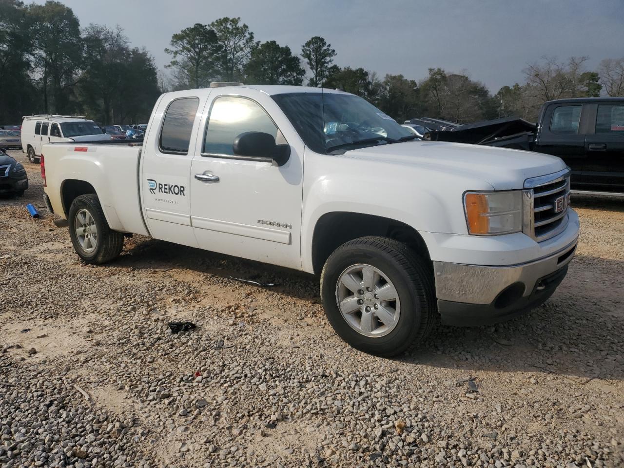 2013 GMC Sierra - Image 4