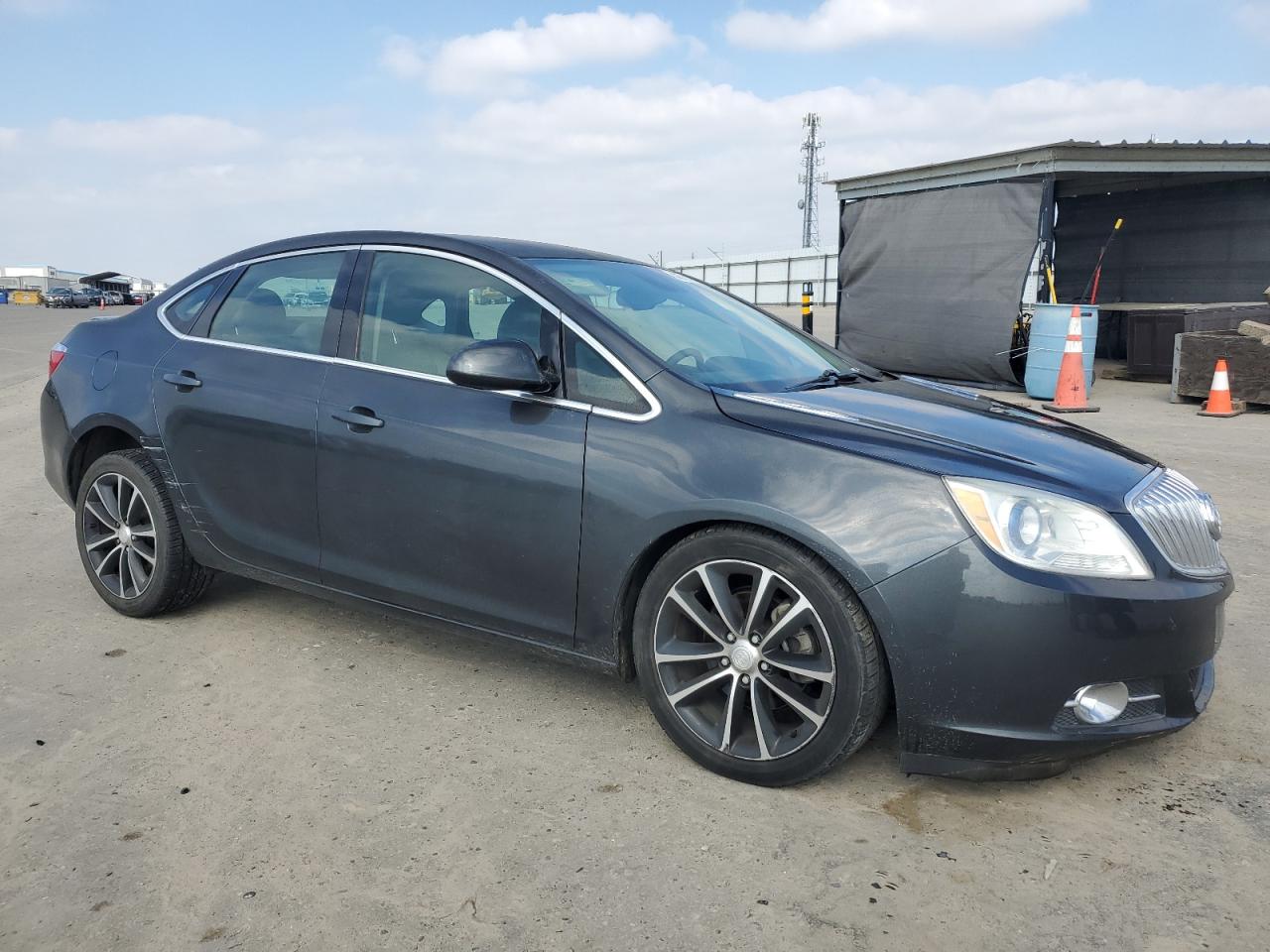 2016 Buick Verano - Image 4