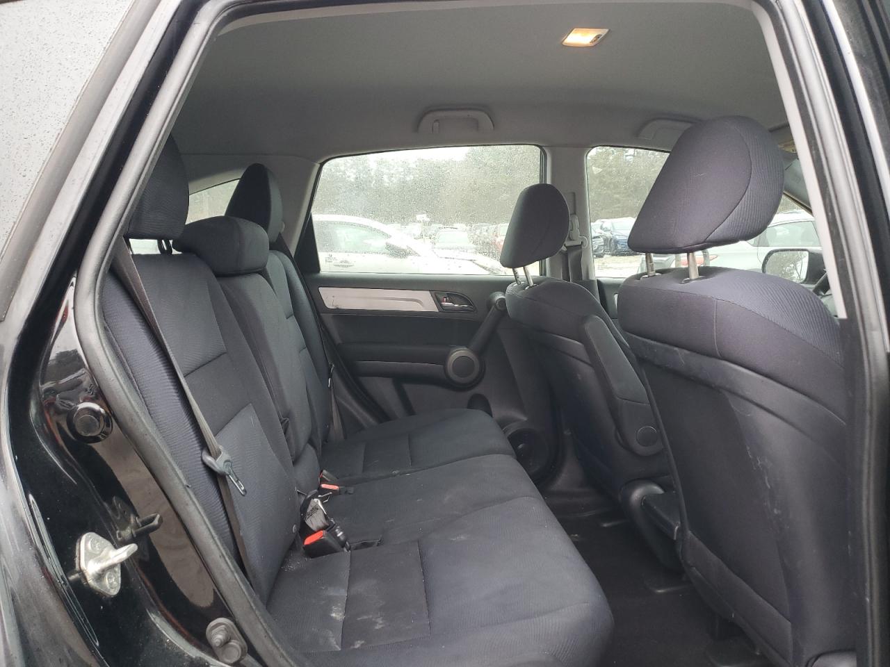 2010 Honda CR-V - Image 11