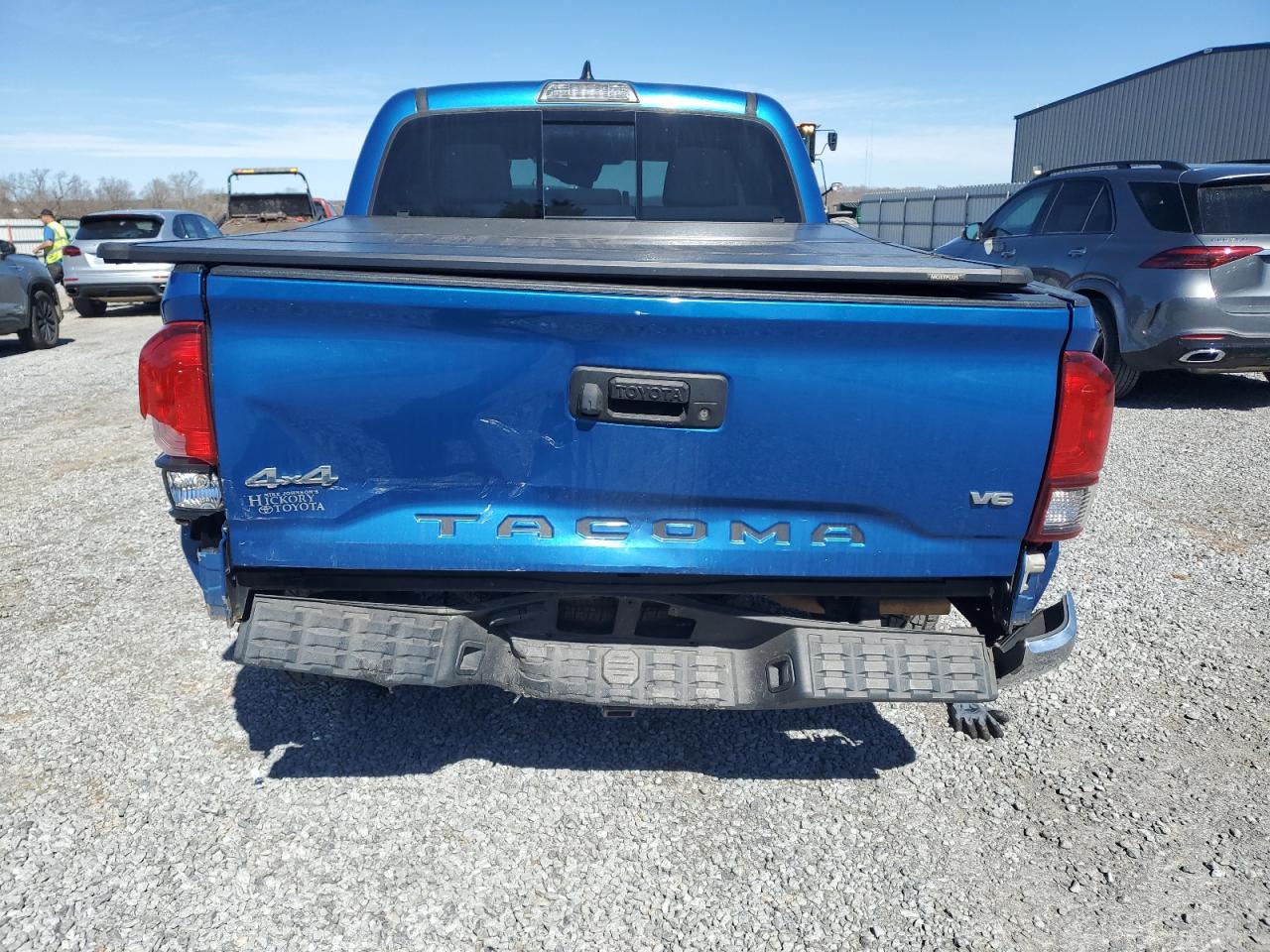 2018 Toyota Tacoma - Image 6