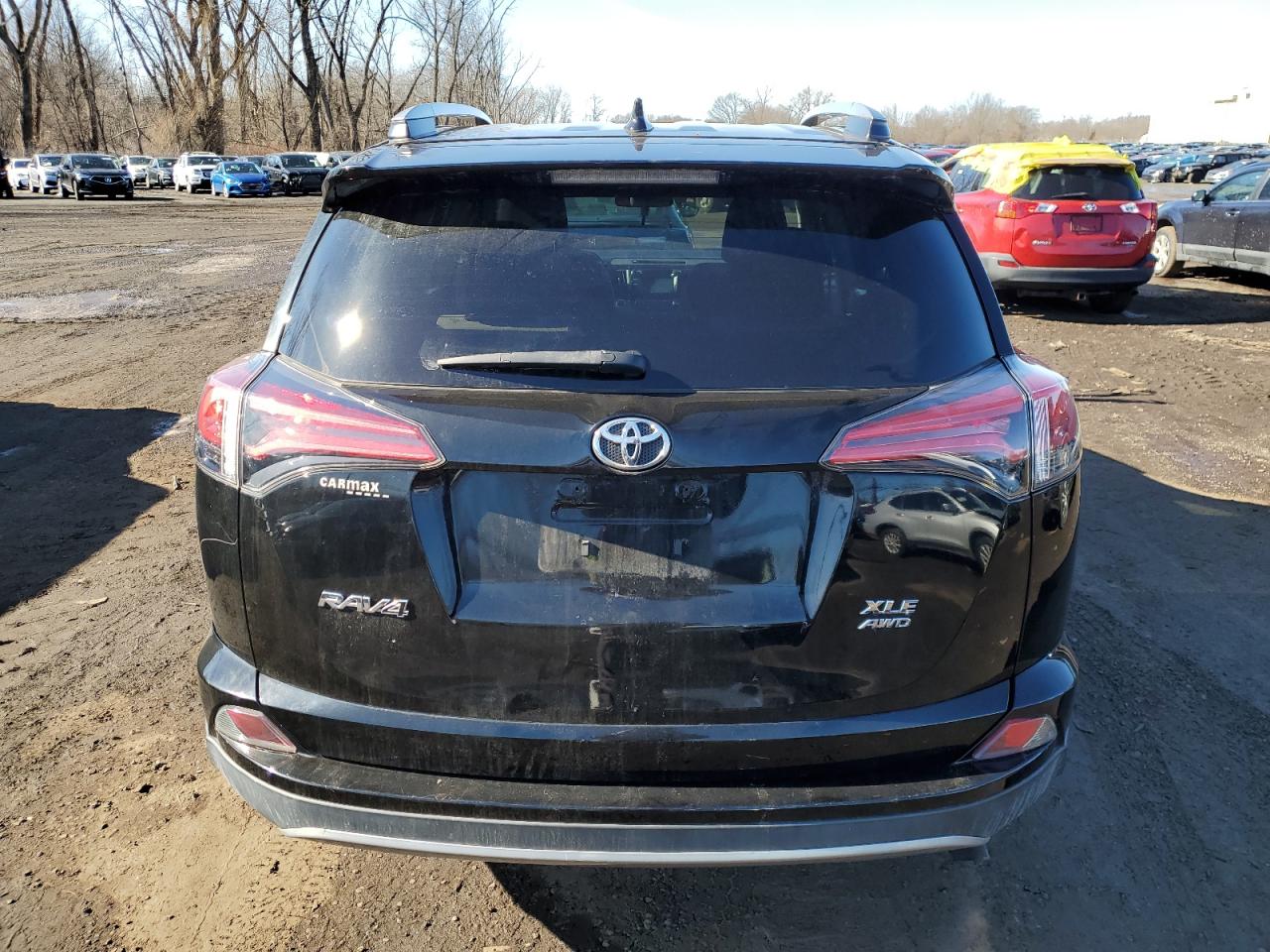 2018 Toyota RAV 4 - Image 6