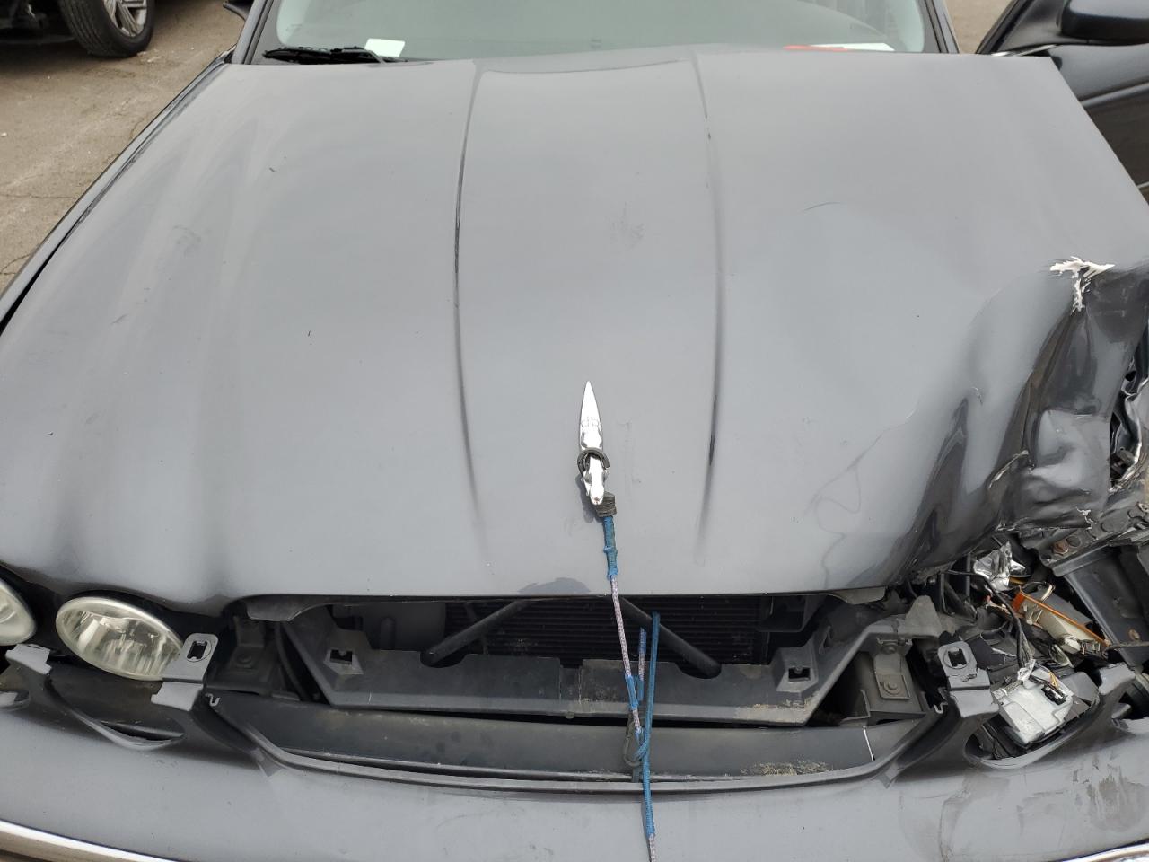 2005 Jaguar XJ - Image 12
