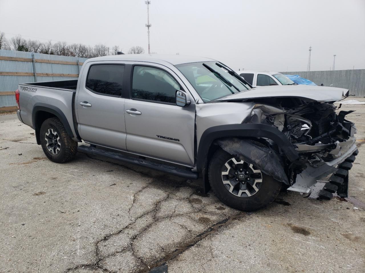 2019 Toyota Tacoma - Image 4