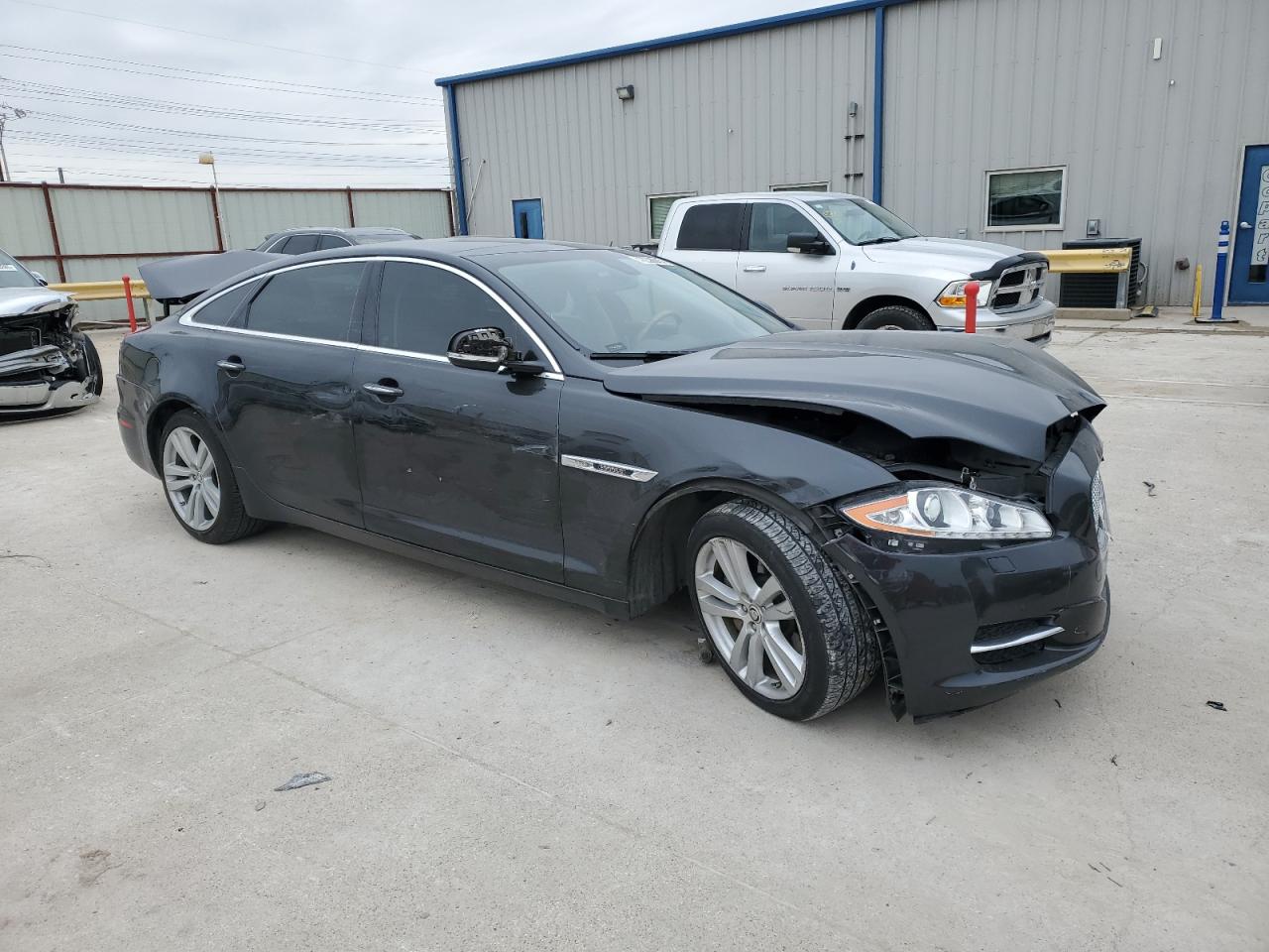 2012 Jaguar XJ - Image 4