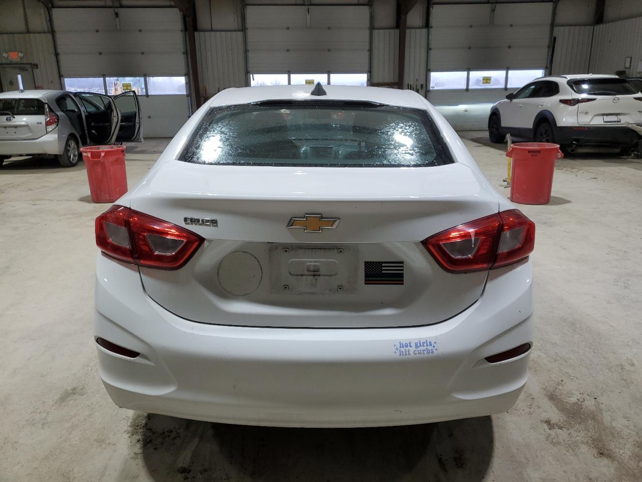 2018 Chevrolet Cruze - Image 6