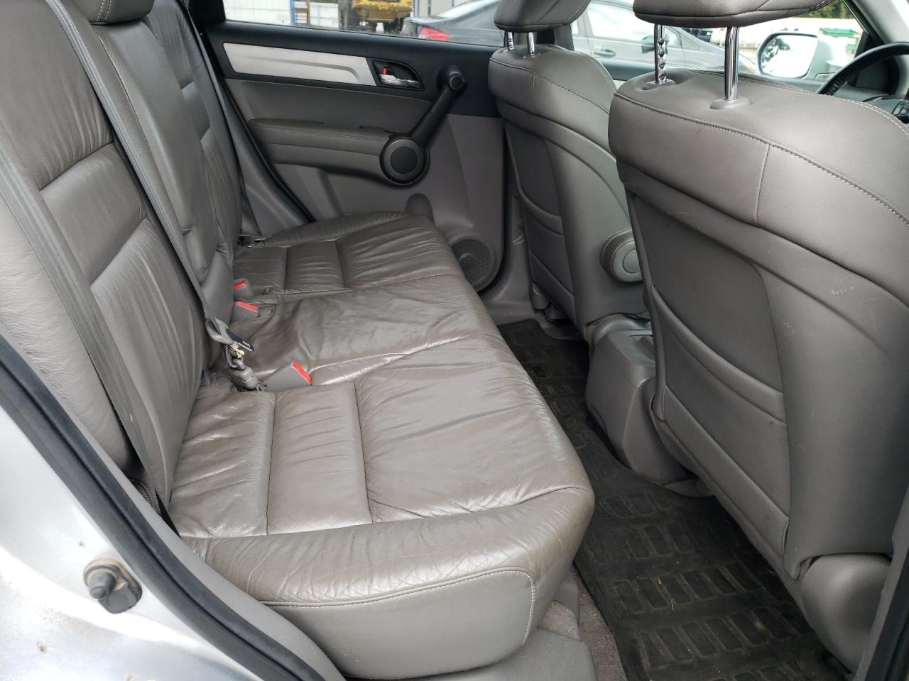 2010 Honda CR-V - Image 11