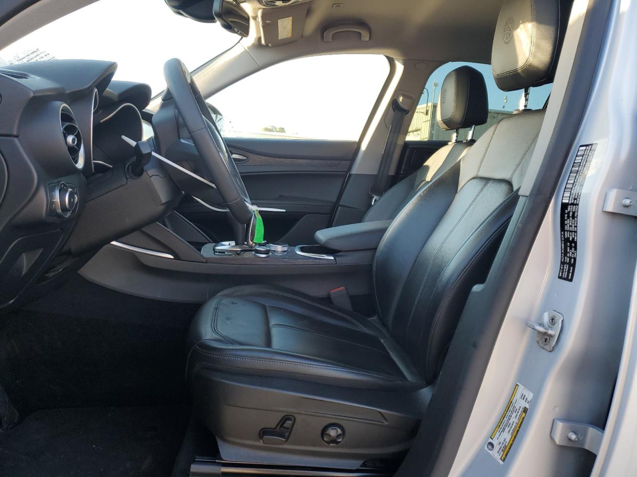 2020 Alfa Romeo Stelvio - Image 7