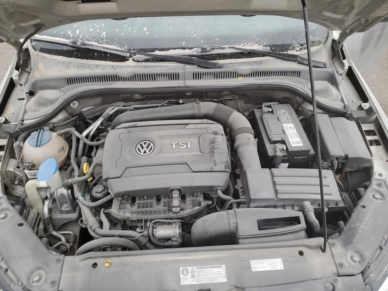 2014 Volkswagen Jetta - Image 12