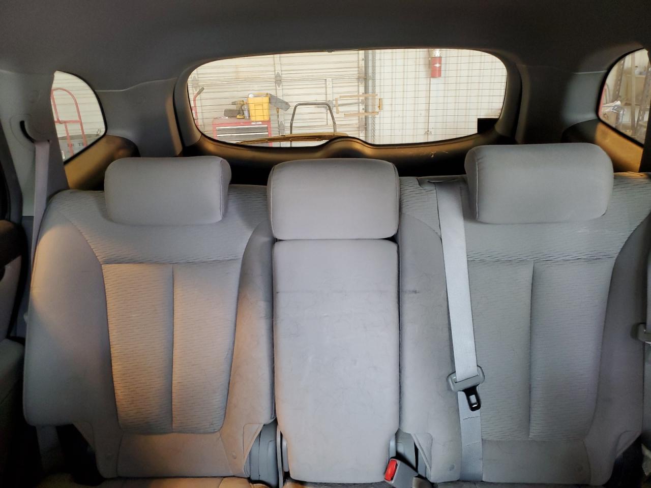 2009 Hyundai Santa Fe - Image 10