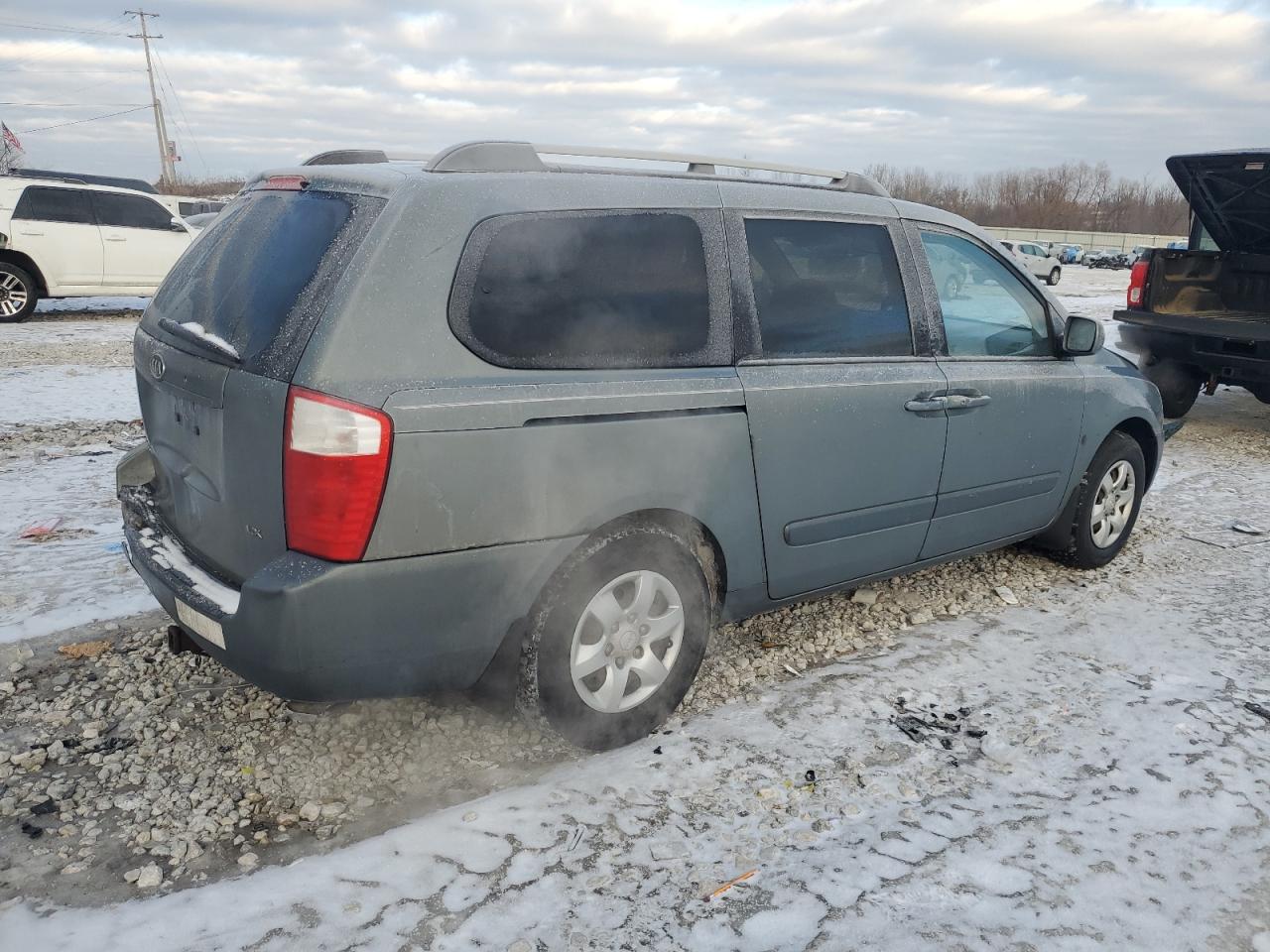 2008 Kia Sedona - Image 3